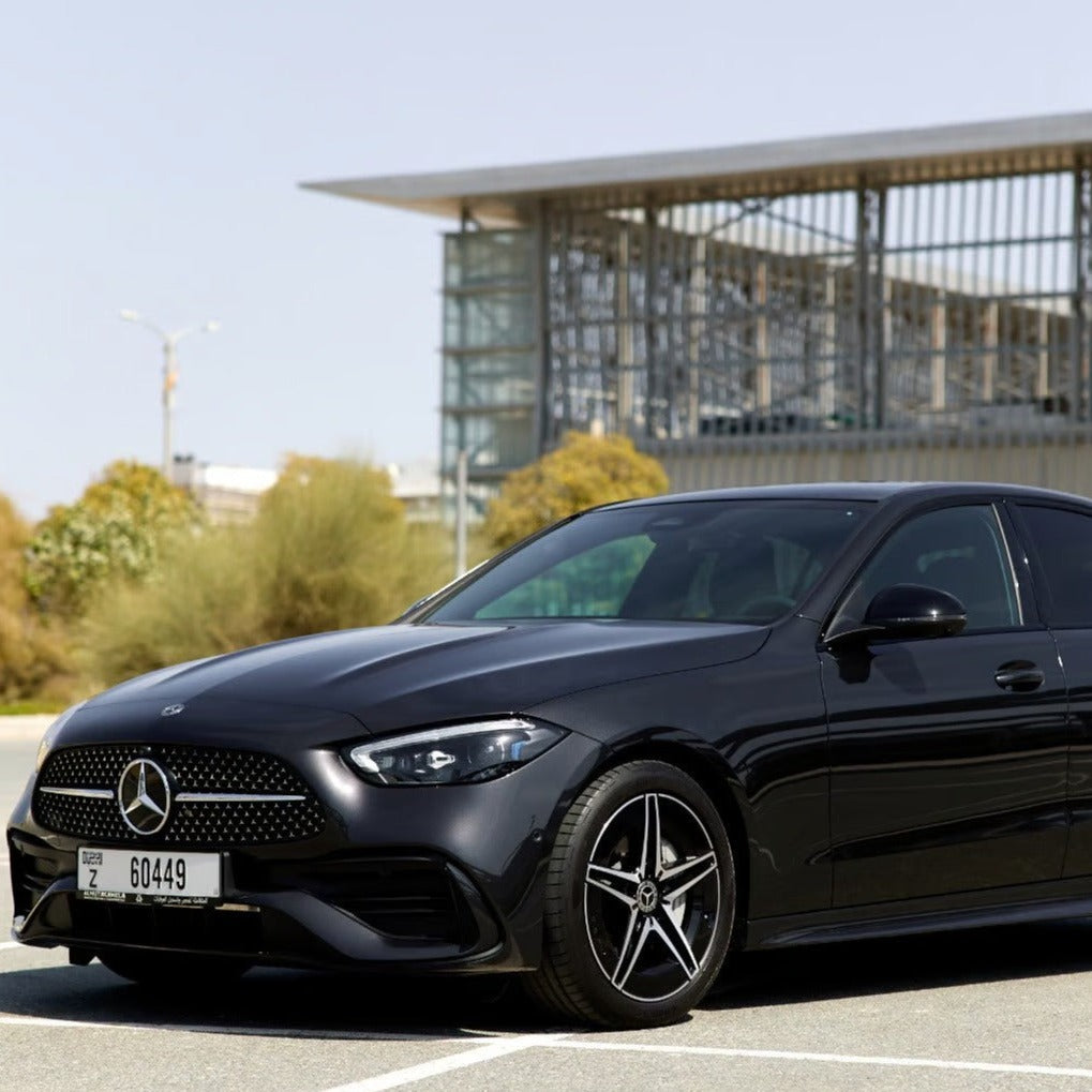 Mercedes C200 Black 2023